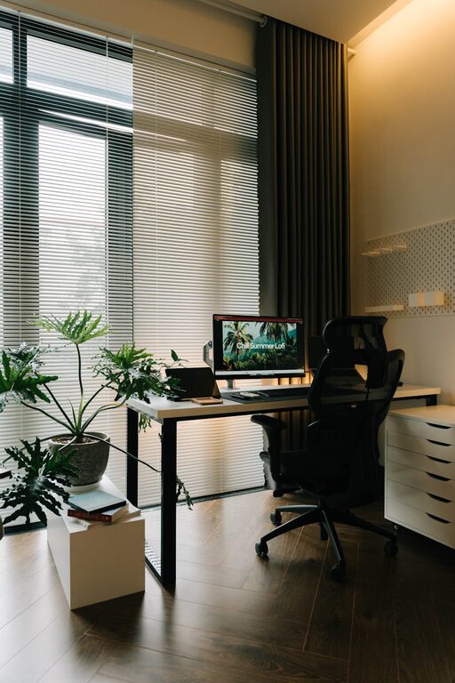 Tips for Creating a Relaxing and Productive Home Office Space